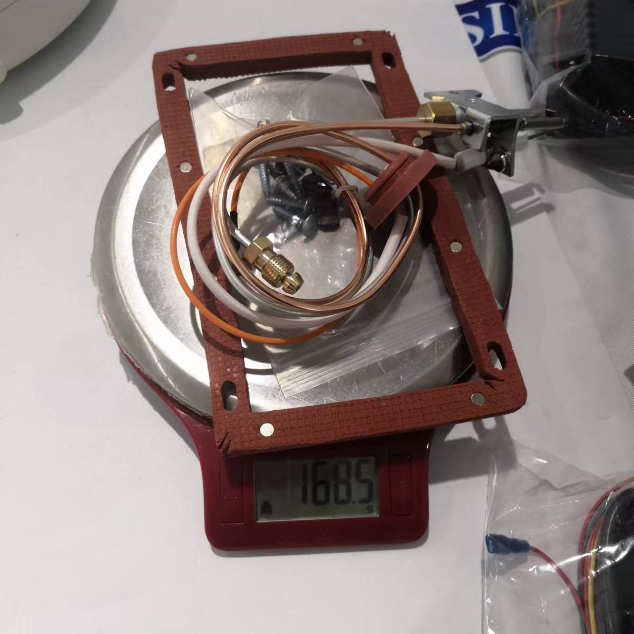 1C84A6452F409BC64BE79Dabeeed081